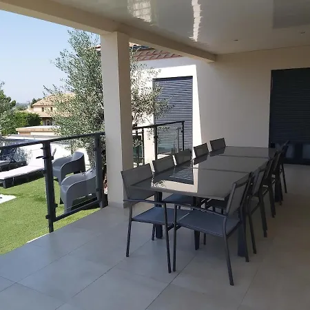 Aurélia - Piscine - 10 Personnes- 10 Mn Des Plages Cers